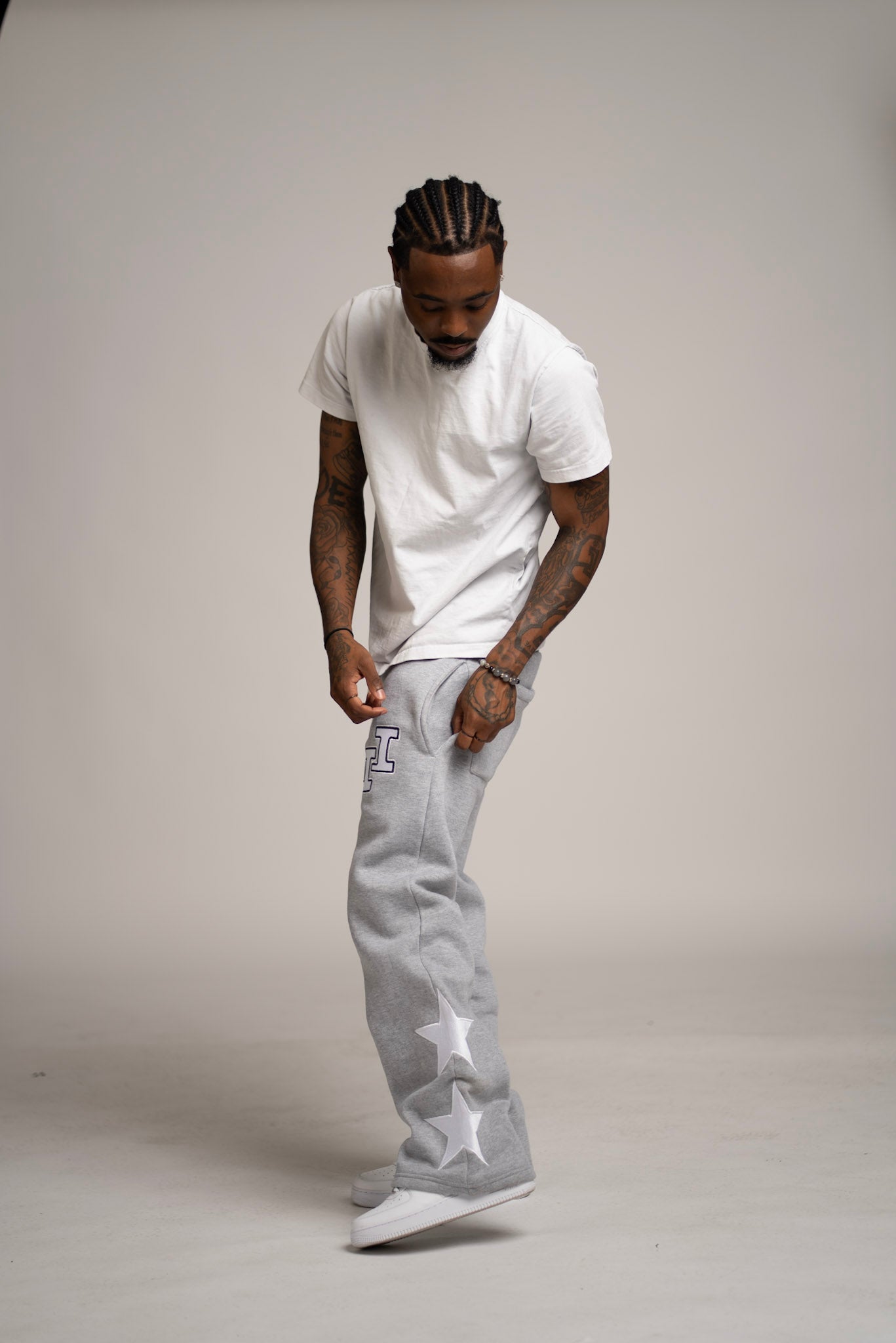 ii GRAY ALLSTAR SWEATS